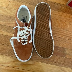 Vans Suede Old Skool Shoes.